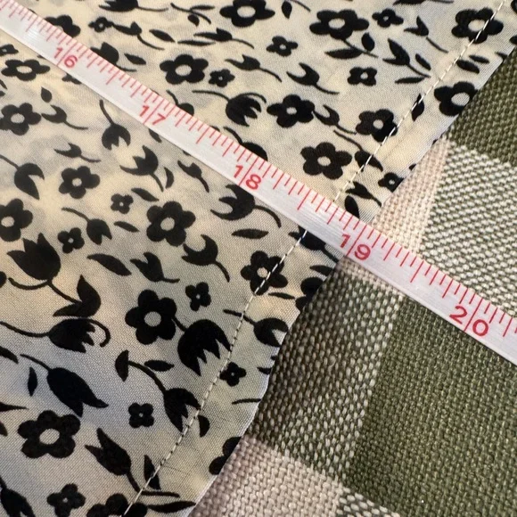 Shawna Lea Floral Top - Picture 7 of 11